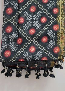 Elegant Black Bandhani Saree