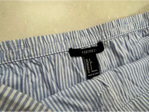 Forever 21 - Women Striped Skorts