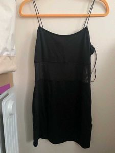 H& M ladies LBD little Black Mini Dress