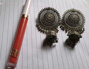 Earings With My Glam Lipstick