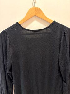 Black Deep V-Neck Long Sleeve Top