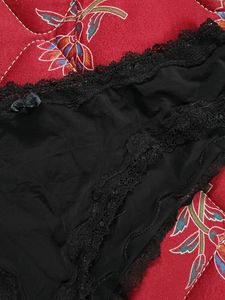 Black Lace - 32