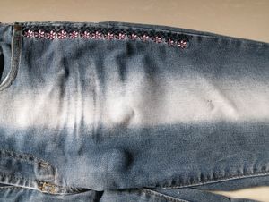 Women Blue Faded Slim Fit Jeans