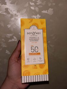 dot and key vit c + e sunscreen