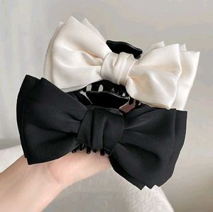 2 Pcs Bow Clutcher