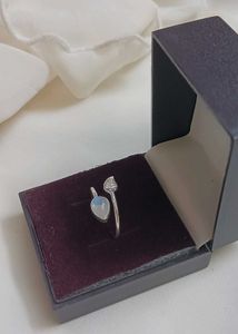 Pure Silver Leaf &amp; Teardrop Moonstone Ring
