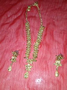 Necklace With Earrings.....