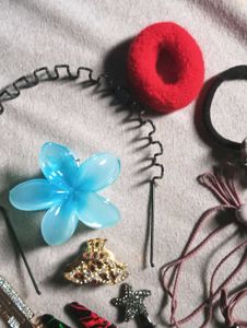 Combo Hair Clips &amp; Hairtie