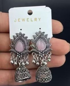 4 Stunning Earrings pair