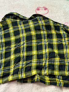 H&amp;M Yellow And Black Shirt