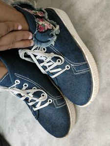 Casual Shoes 👟 For Women