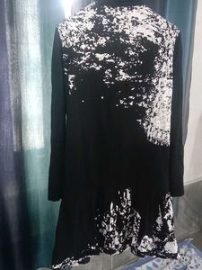 Chic Black &amp; White Mini Dress