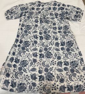 White &amp; Blue Floral Print Kurti