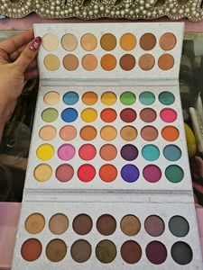 ROMANKY Gorgeous Me Eye Shadow Palette