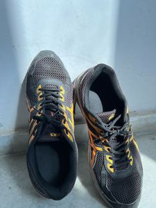 Asics Sport Shoes