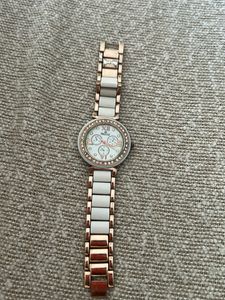 Stylish Women&#39;s Watch