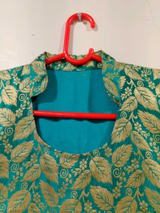 Green Leaf Printed Short Kurti For Girl