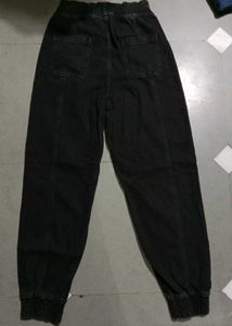 Black Jogger Jeans