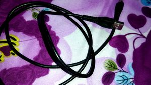 Car Charger &amp; Data Cable