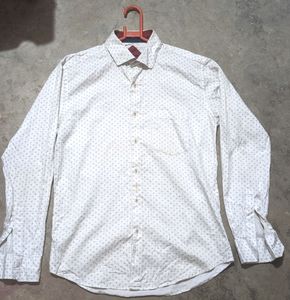 White Shirt In Excellent Condition