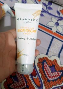 Hydrate And Glow Rice Cream Masque