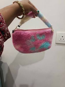 Cute Fuzzy Handbag For Kids