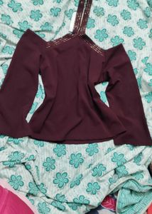 Madame halter neck wine top