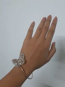BUTTERFLY HANDBRACELET