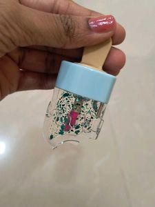 Colour Changing Lip Gloss