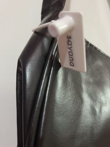 Savana Black Shoulder Bag