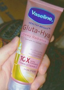 Vaseline Gluta-Hya Lotion