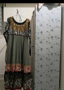 Elegant Embroidered Kurta