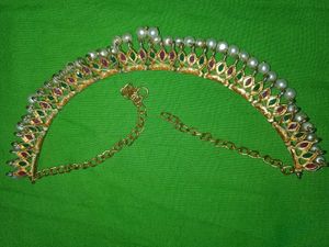 Elegant Pearl &amp; Gem Necklace