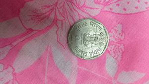Rare 2 Rupee Coin