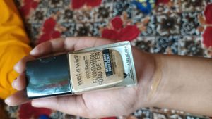 Wet N Wild Photo Focus Foundation