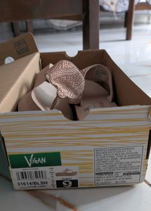 Cali by Skechers Yoga Foam Box