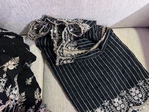 Mulmul Black lehanga