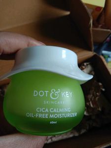 Dot & Key Cica Calming Oil Free Moisturizer