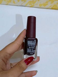 Burgundy Nail Paint By Shills Professional