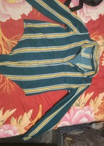 New Trendy Striped Shirt👍💯