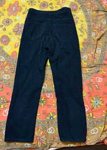 Loose Fit High Rise Black Jeans
