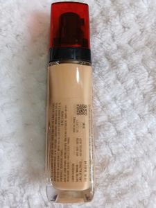 L&#39;Oreal Foundation &amp; Concealer