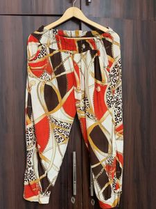 Patterned Cropped Pants