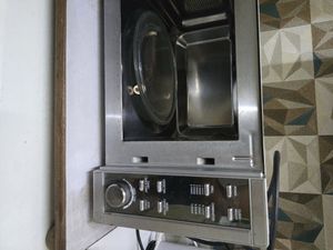 Microwave Oven