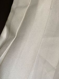 🦢 White Pleated Skirt - Elegant and Versatile