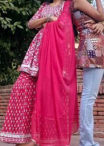 Kurta Set With Duppata