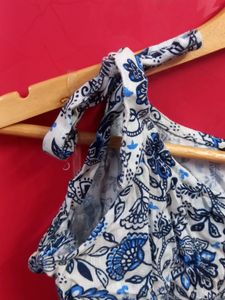ZUDIO BEAUTIFUL CROP TOP