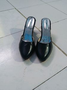 Women&#39;s Black Block Heel Korean Sandal Footwear