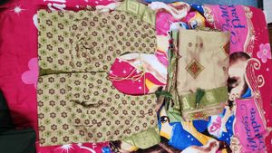 💚 Elegant Silk Saree + Blouse (with 2 cm margin)