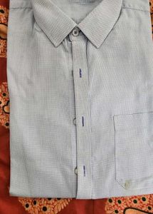 Striped Men&#39;s Shirt